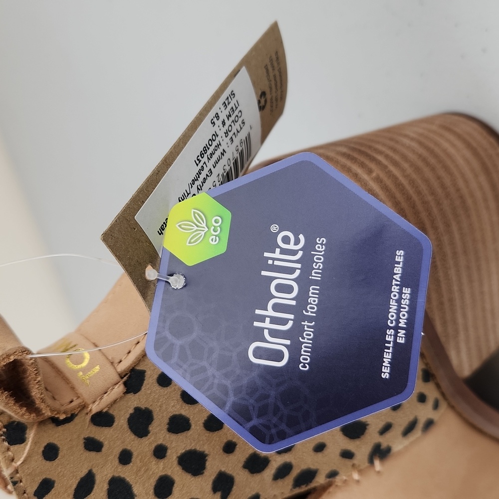 TOMS Women's Everly Cutout Fashion Boots - Picture 7 of 8